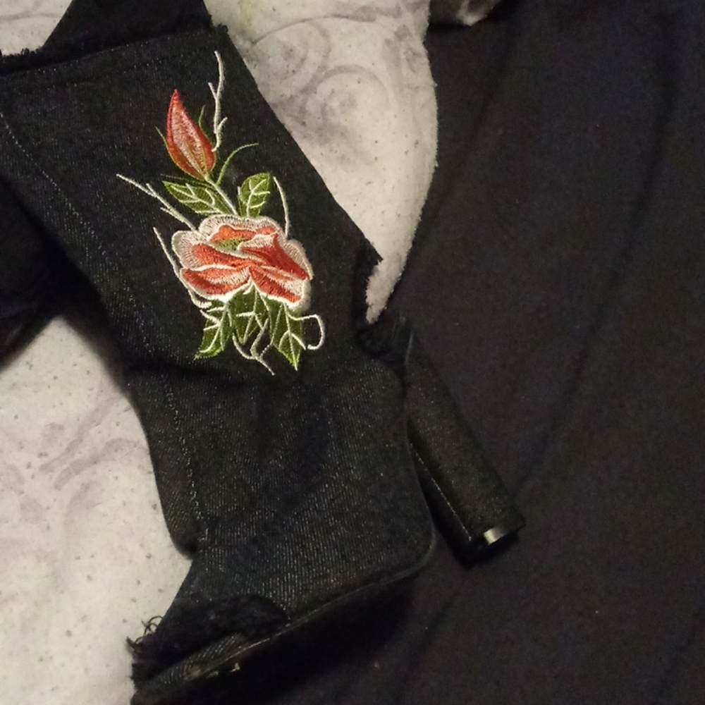 Pep toe Jean booties